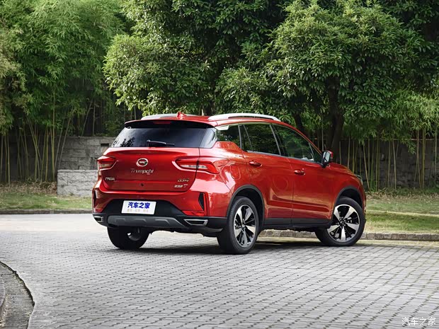 广汽乘用车 传祺GS4 2018款 235T 自动两驱至尊版