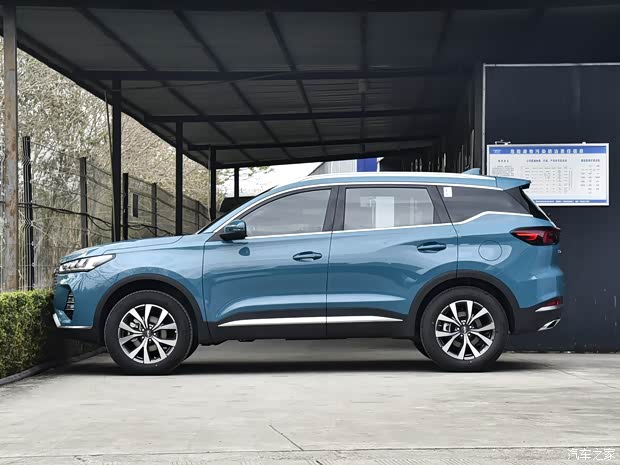 奇瑞汽车 瑞虎7 2020款 1.5T 手动豪华型 奇瑞汽车 瑞虎7 2020款 1.5T 手动豪华型