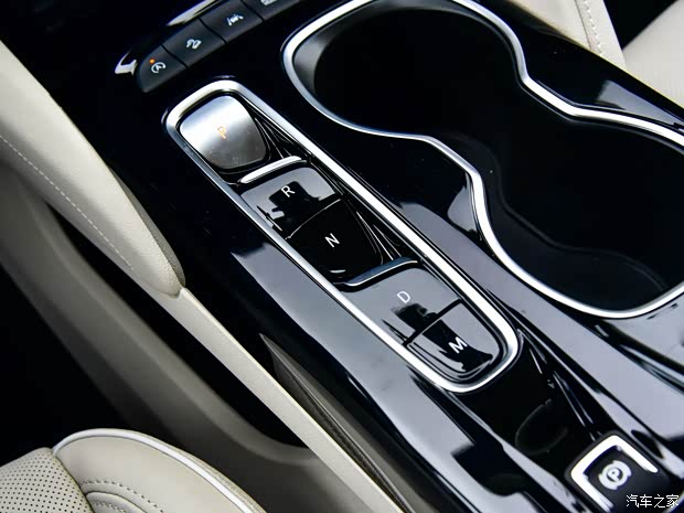 上汽通用别克 昂科威S 2020款 艾维亚 上汽通用别克 昂科威S 2020款 艾维亚