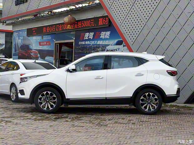东南汽车 东南DX7 2020款 星跃 1.5T DCT豪华天窗版 东南汽车 东南DX7 2020款 星跃 1.5T DCT豪华天窗版