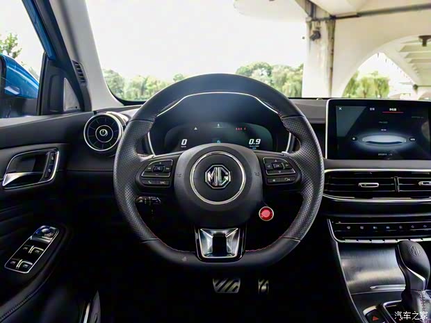 上汽集团 名爵HS 2018款 30T 自动四驱Trophy荷尔蒙超燃版