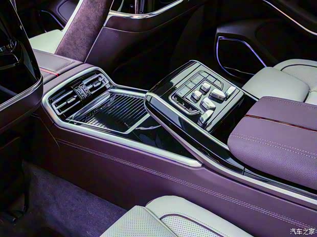 一汽红旗 红旗H9 2020款 3.0T 智联旗领四座版 一汽红旗 红旗H9 2020款 3.0T 智联旗领四座版