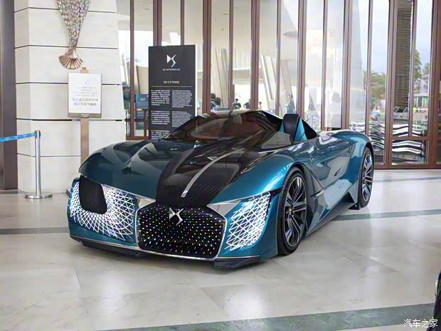 雪铁龙(进口) DS X E-Tense 2018款 Concept 雪铁龙(进口) DS X E-Tense 2018款 Concept