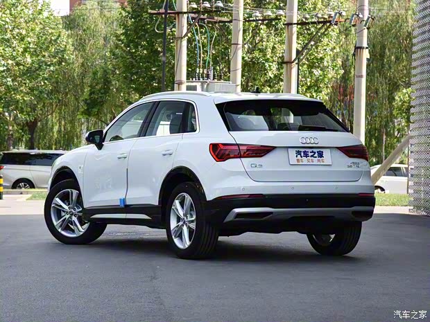 一汽-大众奥迪 奥迪Q3 2019款 35 TFSI 时尚致雅型