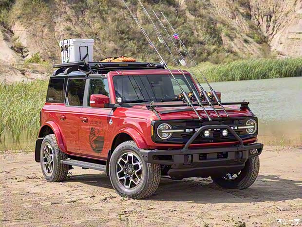 福特(進口) Bronco 2021款 Outer Banks Fishing Guide