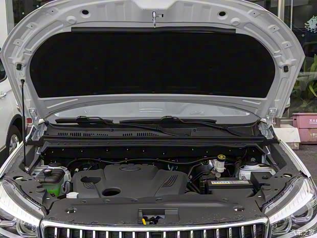 SWM斯威汽車 SWM斯威X7 2020款 2.0L 手動舒適版 7座 SWM斯威汽車 SWM斯威X7 2020款 2.0L 手動舒適版 7座