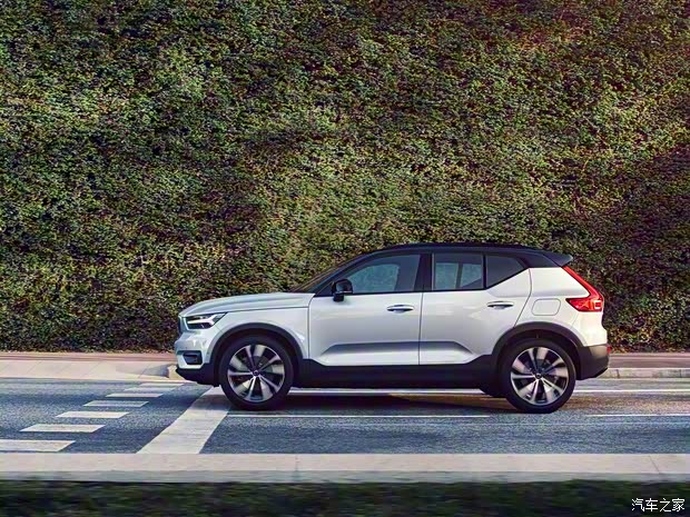 沃爾沃(進(jìn)口) 沃爾沃XC40新能源(進(jìn)口) 2020款 Recharge P8 AWD