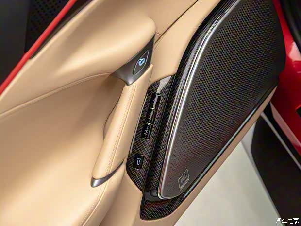 法拉利 Roma 2020款 3.9T V8