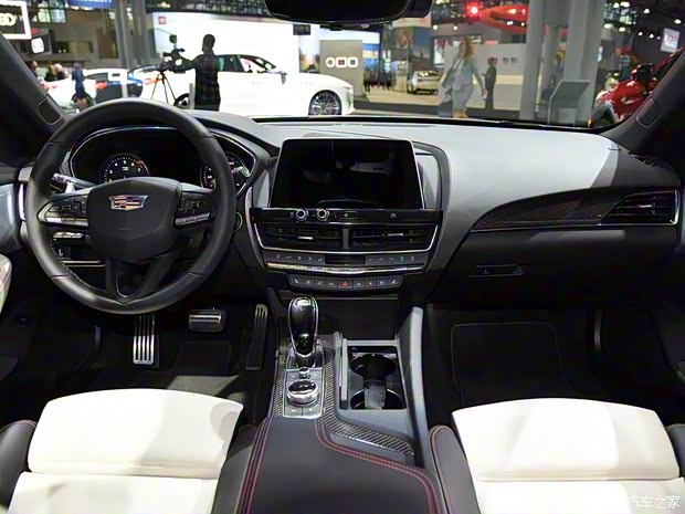 凱迪拉克(進(jìn)口) 凱迪拉克CT5 2019款 基本型