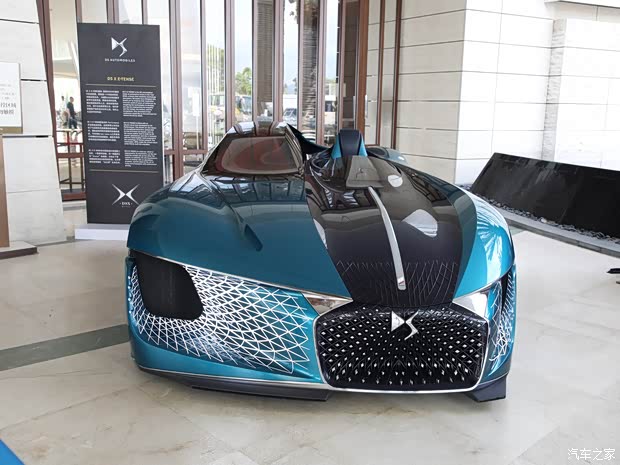 雪铁龙(进口) DS X E-Tense 2018款 Concept 雪铁龙(进口) DS X E-Tense 2018款 Concept
