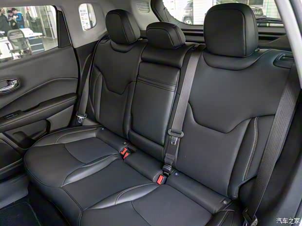 廣汽菲克Jeep 指南者 2019款 200T 自動(dòng)新春特別版