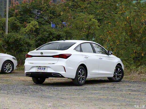 长安汽车 逸动 2020款 PLUS 百万版 1.6L GDI CVT豪华型