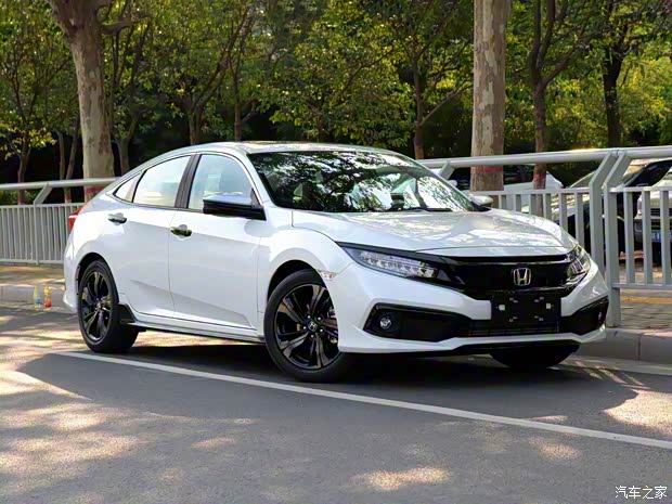 东风本田 思域 2019款 220TURBO CVT燃擎版 国VI