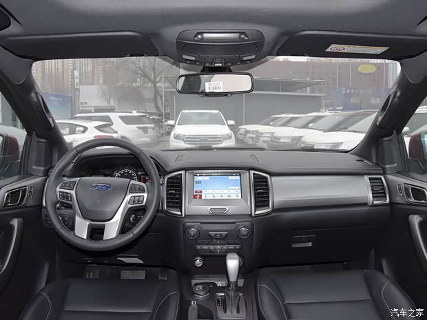 江铃福特 撼路者 2019款 2.0T 汽油自动四驱豪华版 7座