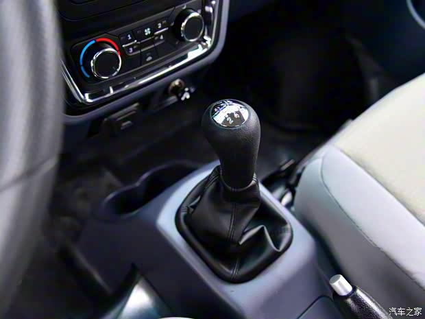 華晨鑫源 鑫源T32S 2019款 1.5L標(biāo)準(zhǔn)型后雙輪SWCG14