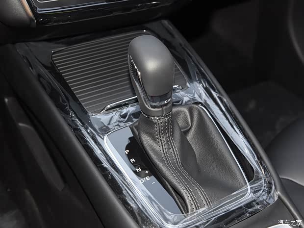 上汽集团 荣威i5 2019款 1.5L 自动4G互联朗豪版 上汽集团 荣威i5 2019款 1.5L 自动4G互联朗豪版