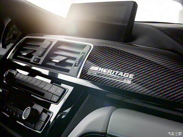 宝马M 宝马M4 2019款 M4 Edition M Heritage 宝马M 宝马M4 2019款 M4 Edition M Heritage