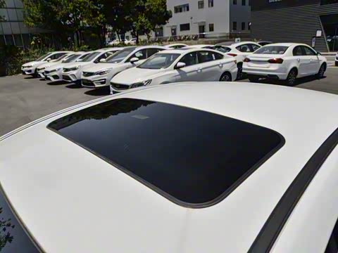 2019款 领军版 1.5L 手动向上互联型 国VI 2019款 领军版 1.5L 手动向上互联型 国VI