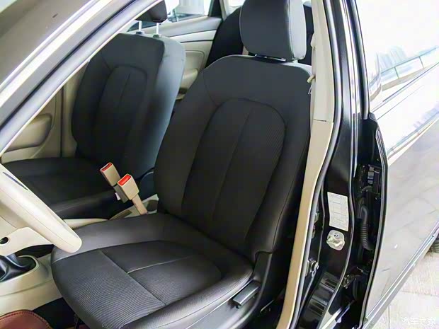 東風(fēng)汽車(chē) 俊風(fēng)E11K 2018款 基本型