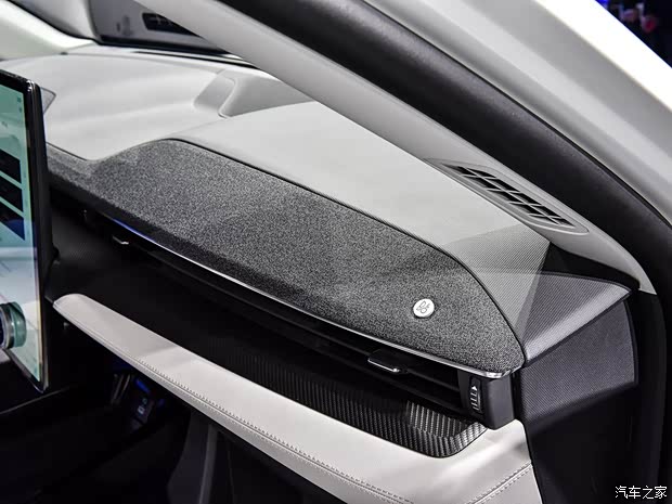 福特(进口) Mustang Mach-E 2020款 长续航全驱版 Premium