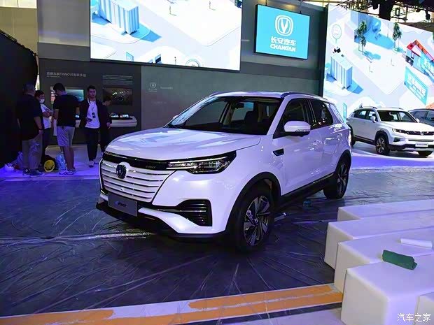 长安汽车 E-Rock 2020款 基本型 长安汽车 E-Rock 2020款 基本型