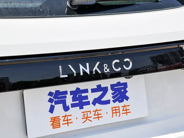 領(lǐng)克 領(lǐng)克01 2018款 2.0T 兩驅(qū)型+版