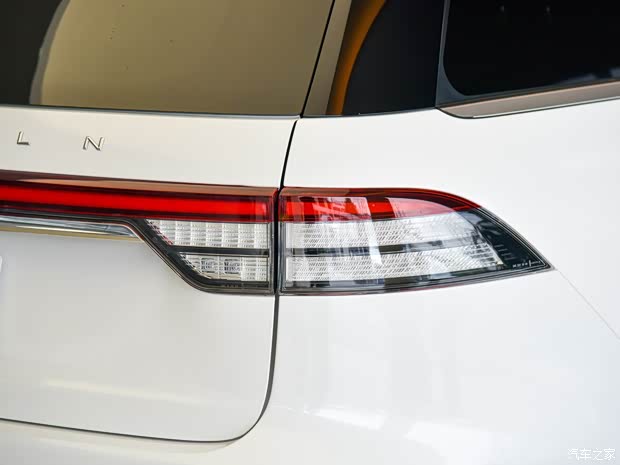 林肯(進(jìn)口) 飛行家(進(jìn)口) 2020款 3.0T V6全驅(qū)尊享版