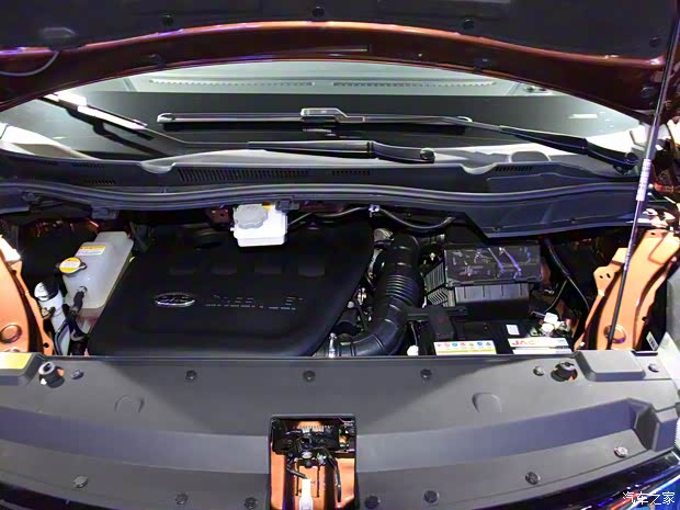 江淮汽车 瑞风M6 2021款 MAX 2.0T 基本型 江淮汽车 瑞风M6 2021款 MAX 2.0T 基本型