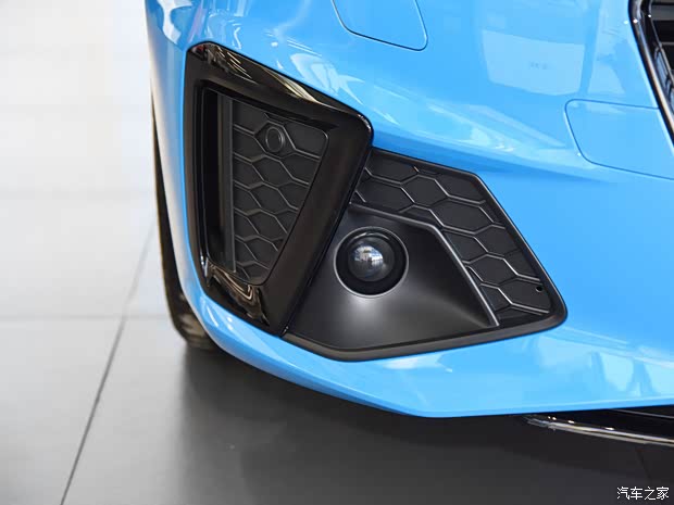 奥迪(进口) 奥迪A4(进口) 2021款 Avant 先锋派 40 TFSI 豪华动感型