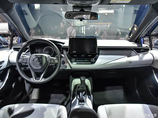 广汽丰田 雷凌 2019款 双擎 基本型