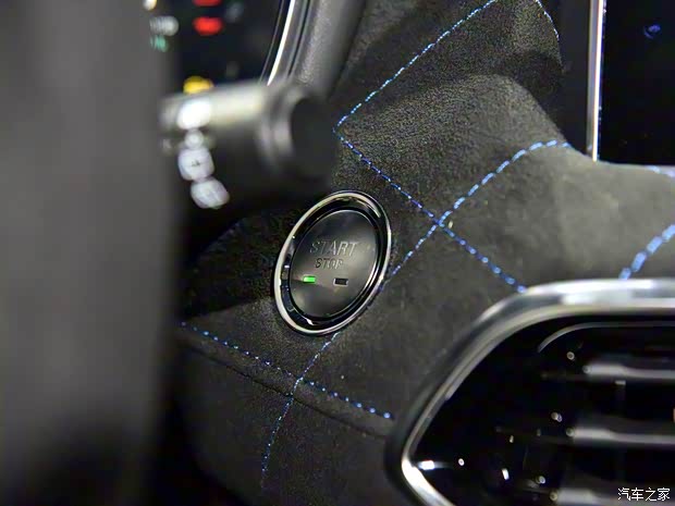 上汽集团 名爵HS 2020款 30T 95周年赛道版 上汽集团 名爵HS 2020款 30T 95周年赛道版