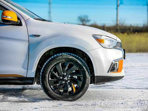 广汽三菱 劲炫ASX 2019款 2.0L CVT两驱智橙版