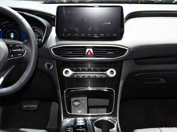 北京现代 胜达 2019款 基本型 北京现代 胜达 2019款 基本型