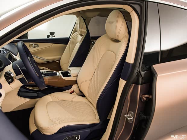 阿斯顿·马丁 阿斯顿·马丁DBX 2020款 4.0T V8 阿斯顿·马丁 阿斯顿·马丁DBX 2020款 4.0T V8