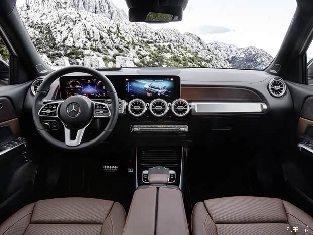 奔驰(进口) 奔驰GLB(海外) 2019款 基本型 奔驰(进口) 奔驰GLB(海外) 2019款 基本型