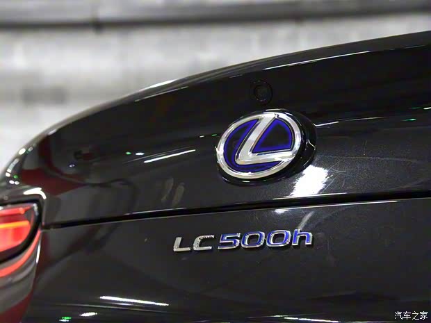 雷克萨斯 雷克萨斯LC 2018款 500h 运动版 雷克萨斯 雷克萨斯LC 2018款 500h 运动版