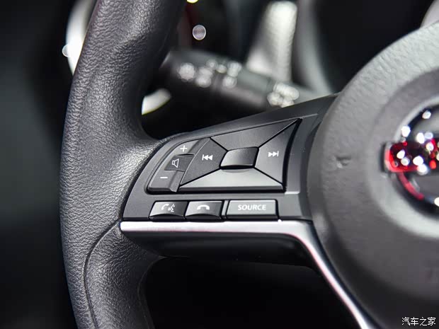 东风日产 劲客 2021款 1.5L XL CVT酷享版 东风日产 劲客 2021款 1.5L XL CVT酷享版