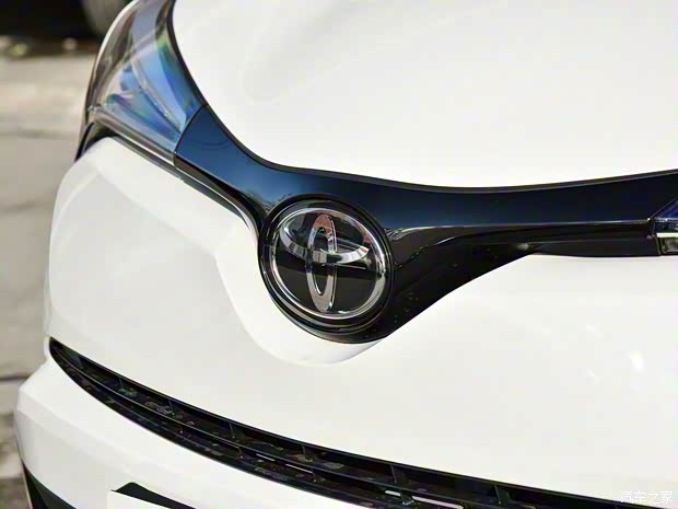 广汽丰田 丰田C-HR 2020款 2.0L 豪华版 广汽丰田 丰田C-HR 2020款 2.0L 豪华版