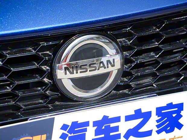 东风日产 天籁 2019款 2.0L ALTIMA基本型