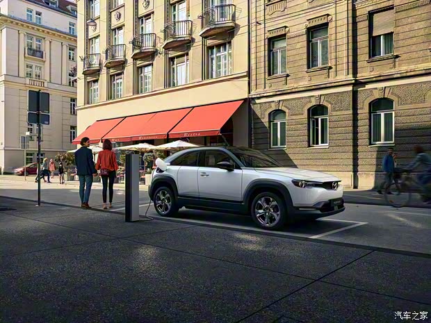 馬自達(dá)(進(jìn)口) 馬自達(dá)MX-30 2020款 基本型