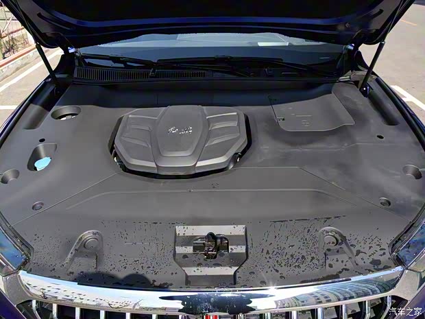 一汽红旗 红旗HS5 2019款 2.0T 智联旗领四驱版 一汽红旗 红旗HS5 2019款 2.0T 智联旗领四驱版