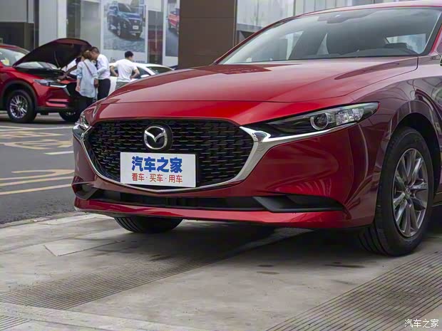 長(zhǎng)安馬自達(dá) 馬自達(dá)3 昂克賽拉 2020款 1.5L 自動(dòng)質(zhì)悅天窗版