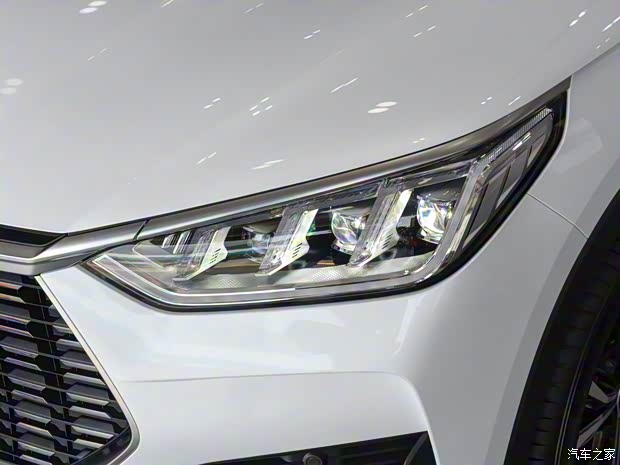 比亚迪 宋PLUS 2020款 1.5T 自动旗舰型