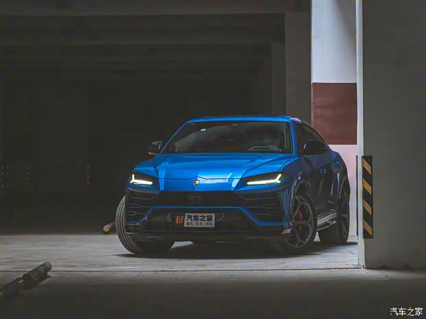 兰博基尼 Urus 2018款 4.0T V8 兰博基尼 Urus 2018款 4.0T V8
