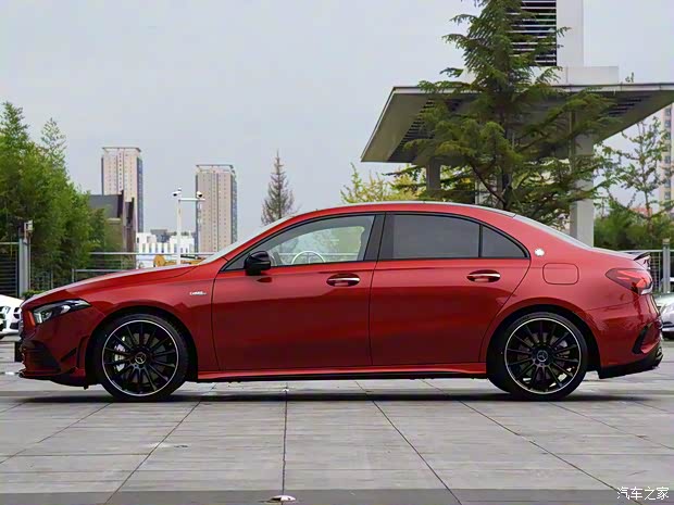 北京奔馳 奔馳A級(jí)AMG 2019款 AMG A 35 L 高配版