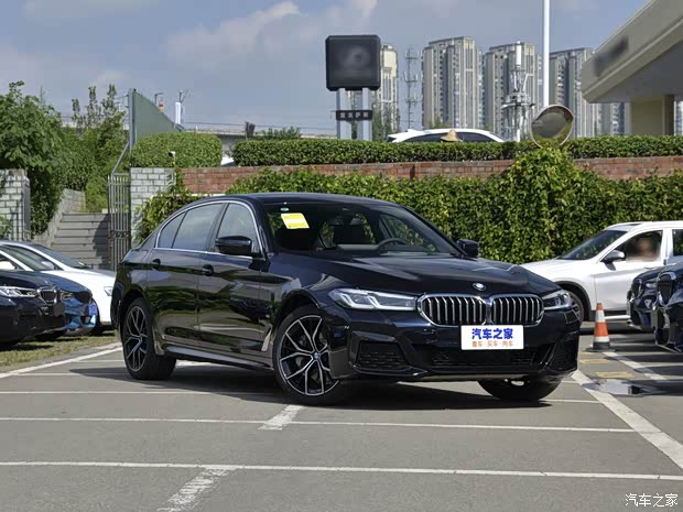 華晨寶馬 寶馬5系 2021款 530Li 尊享型 M運(yùn)動(dòng)套裝