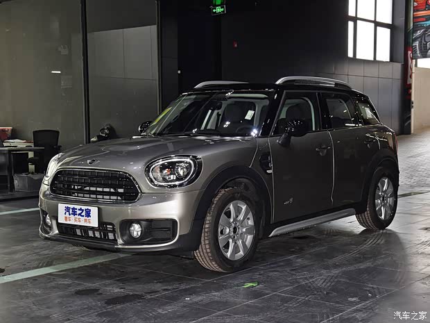 MINI MINI COUNTRYMAN 2018款 1.5T COOPER ALL4 经典派 MINI MINI COUNTRYMAN 2018款 1.5T COOPER ALL4 经典派