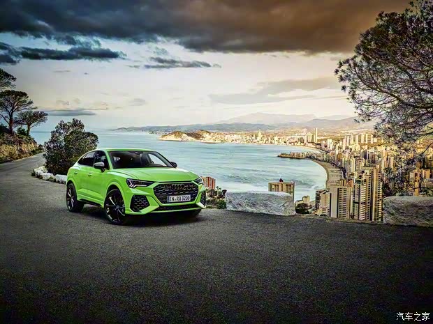 Audi Sport 奥迪RS Q3 2020款 Sportback Audi Sport 奥迪RS Q3 2020款 Sportback