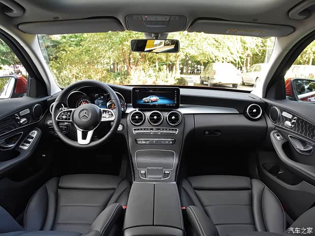 北京奔馳 奔馳C級(jí) 2019款 C 260 L 運(yùn)動(dòng)版
