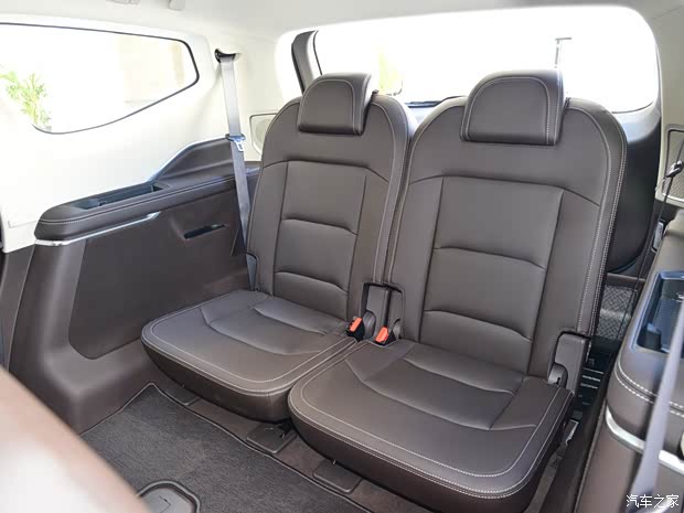 吉利汽车 嘉际 2019款 基本型 6座